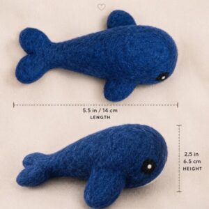 La grande baleine bleue    /    The Great Blue Whale Cat Toy