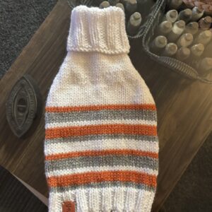 Chandail pour chien ou chat de 17 lbs ou moins / Sweater for dogs or cats weighing up to 17 lbs