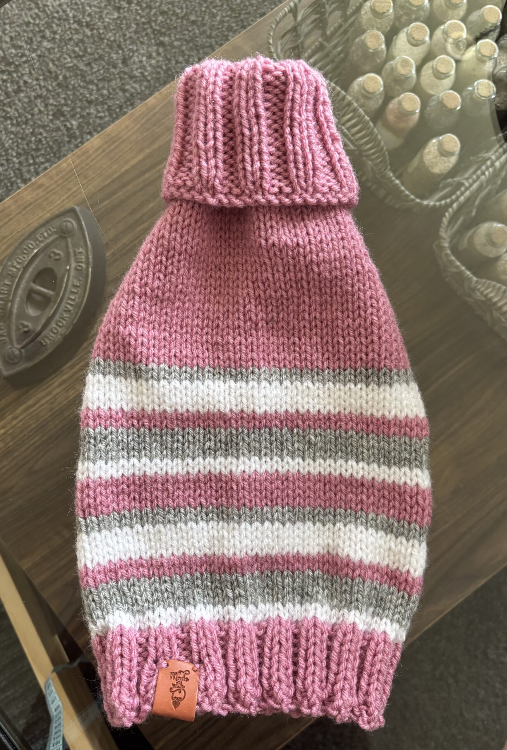 Chandail pour chien ou chat de 17 lbs ou moins / Sweater for dogs or cats weighing up to 17 lbs