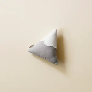 Jouet pour chat montagne enneigée / Cat Toy Snowy Mountain