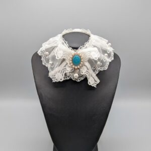 Le collier Dentelle et Royal   /    The Royal Lace Necklace