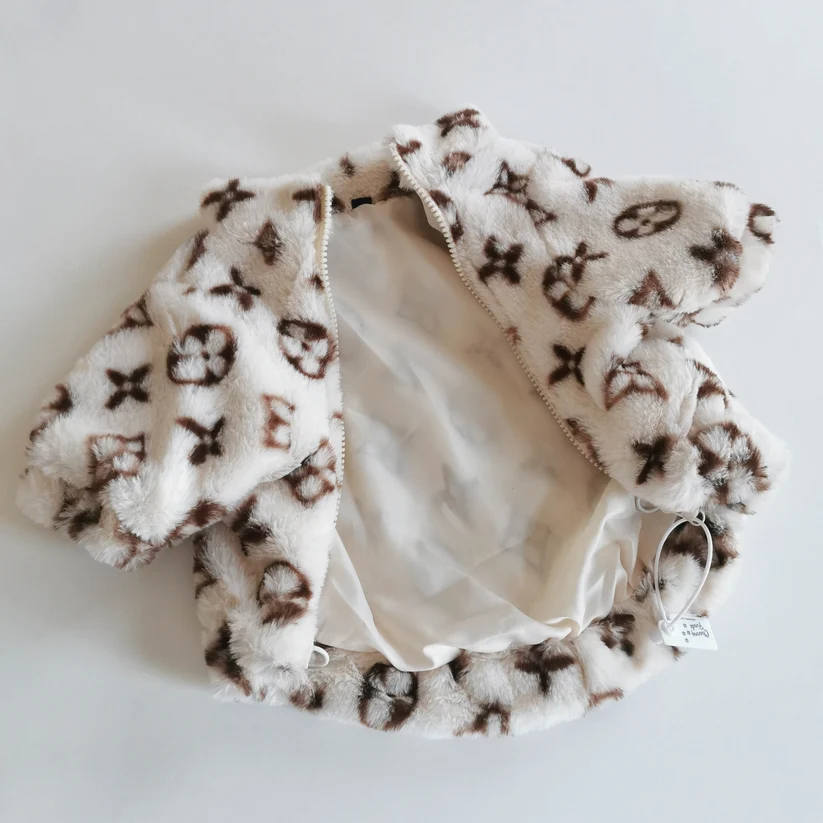 Veste peluche – Collection Animal Fashion / Plush Jacket – Animal Fashion Collection – Image 5